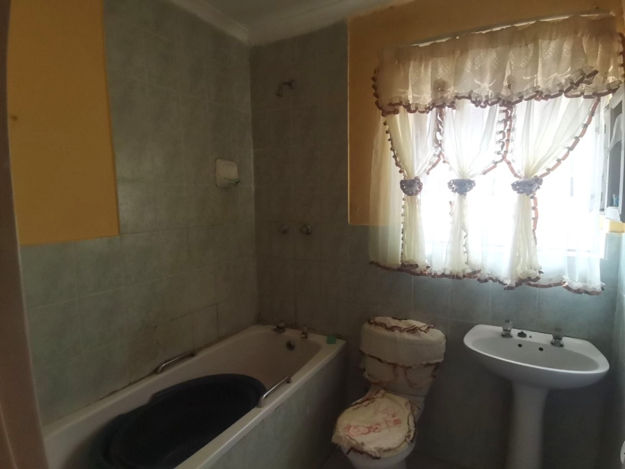 3 Bedroom Property for Sale in Parsonsvlei Eastern Cape